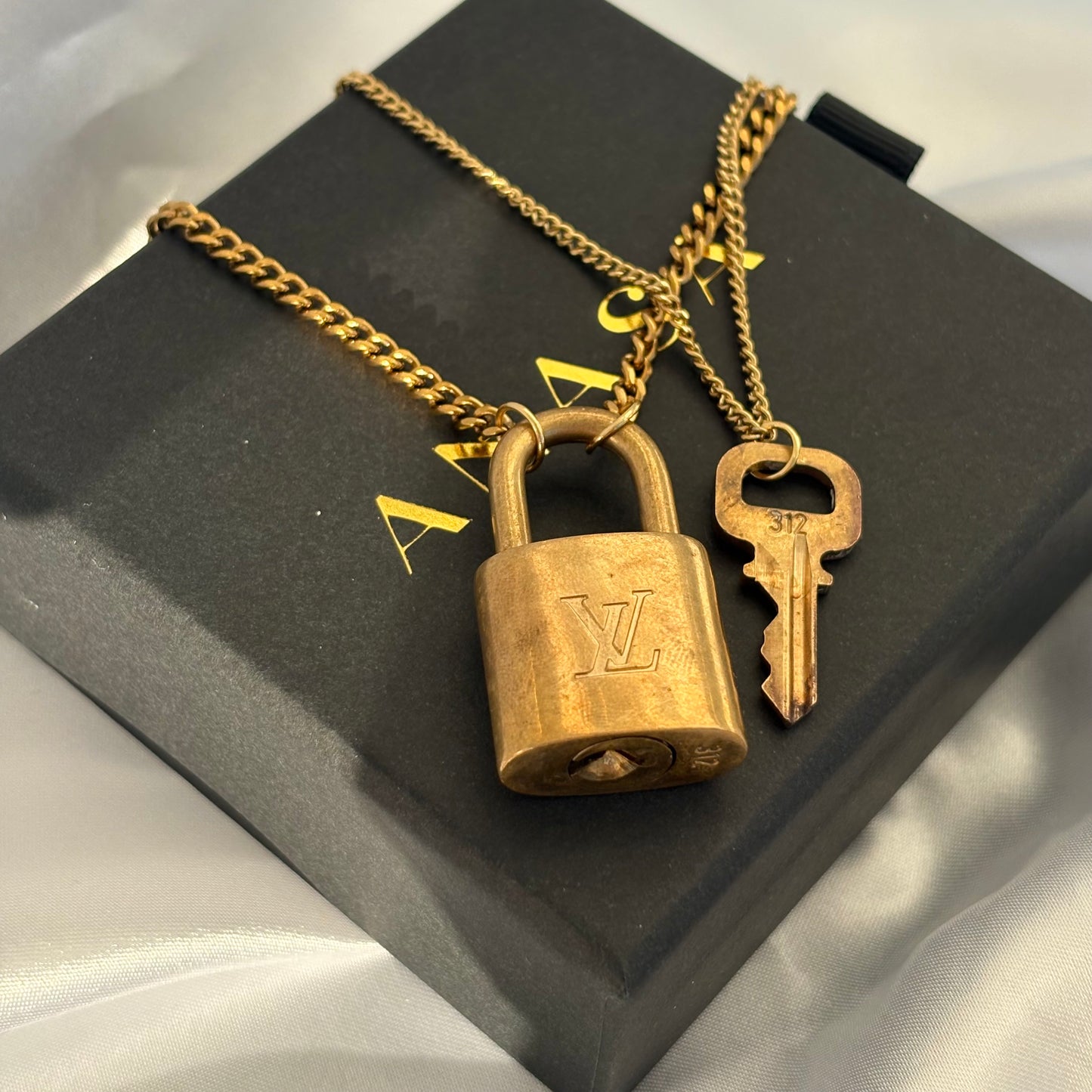 LOCKED UP SET
